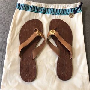 Tory Burch Thora Flip flops